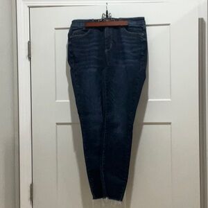 Judy Blue Skinny Fit jeans with raw hem